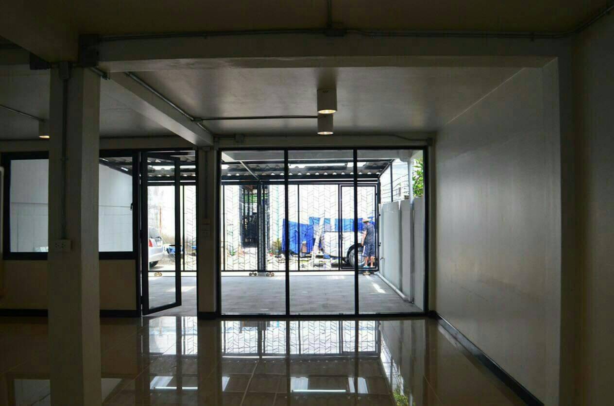 Townhouse rent Ekamai 12