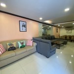 Townhouse 4 bedroom for rent Promphong area