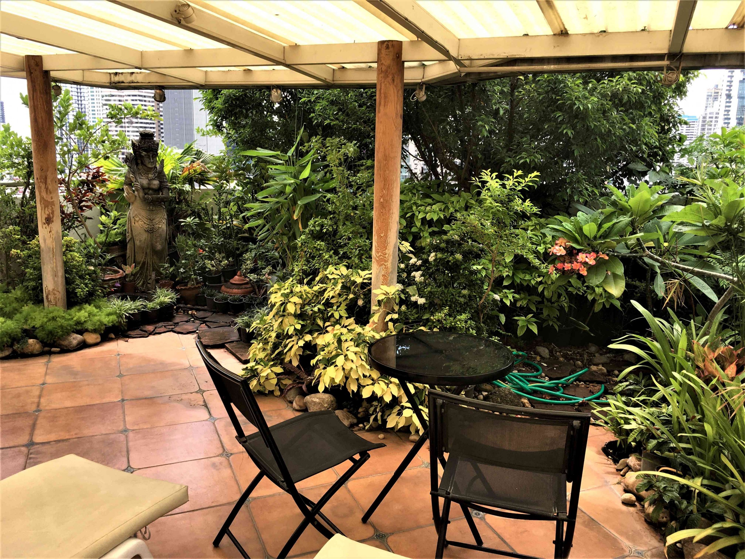 Garden unit one bedroom for rent Bangkok