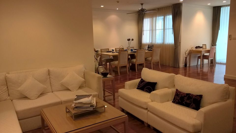 Pet Friendly 3 Bedroom Apartment Rent Close BTS Phromphong