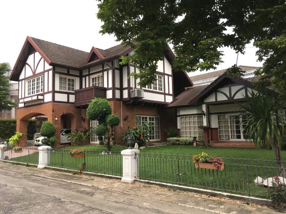 Luxury House 4 Bedroom for Sale in Sukhumvit 79 Phrakhanong