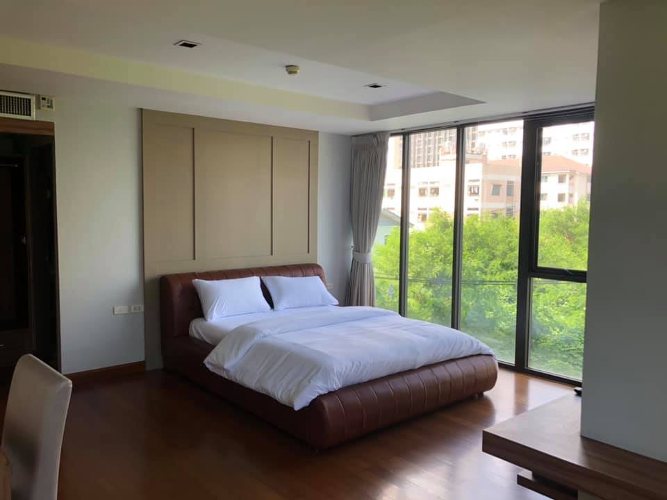 Very Private Fully Furnished 2 Bedroom Condo Rent Thonglor