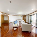 Pet Friendly Beautiful 4 Bedroom Condo Rent Phromphong Thonglor