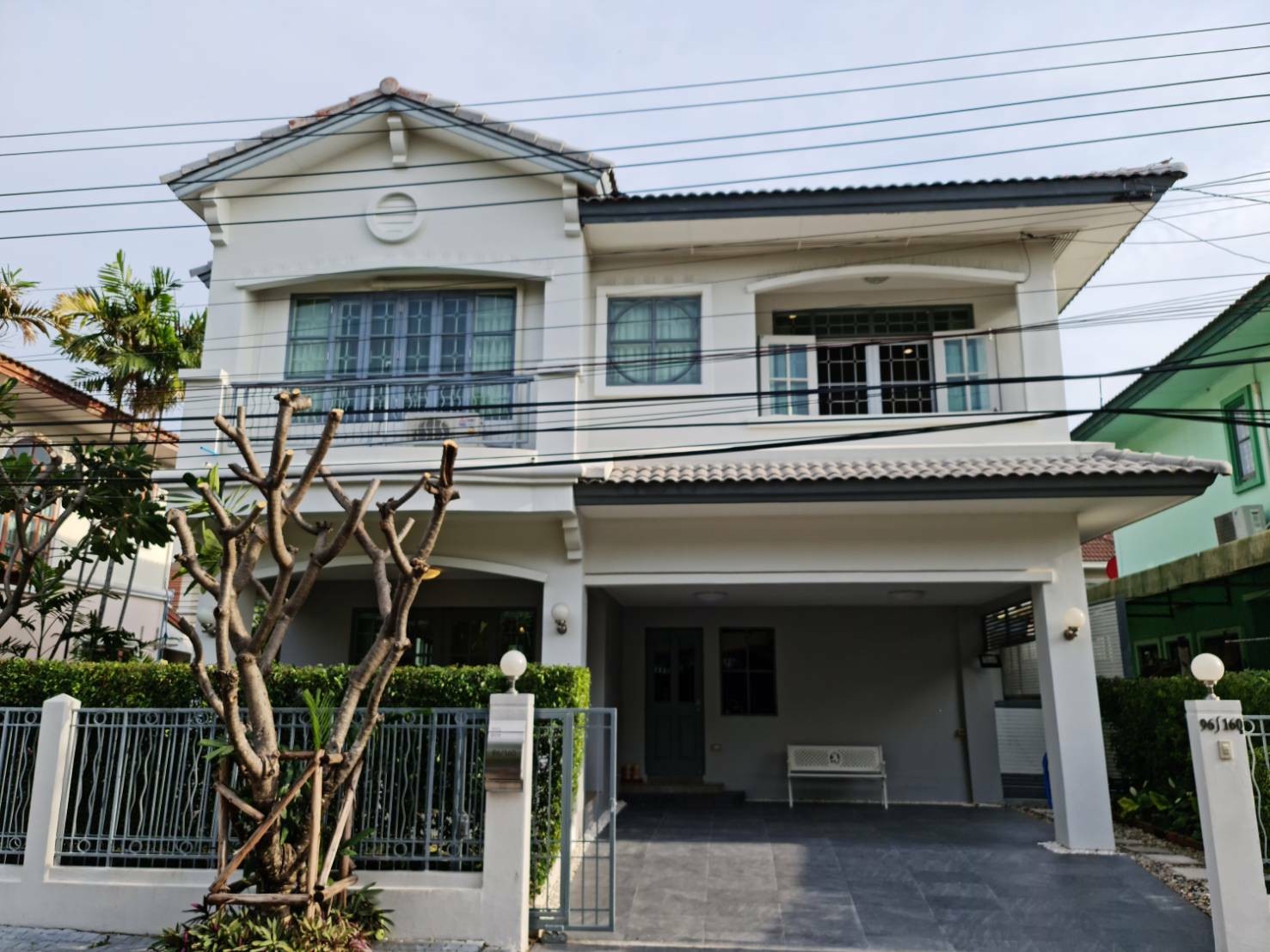 Pet friendly house for rent Bangna