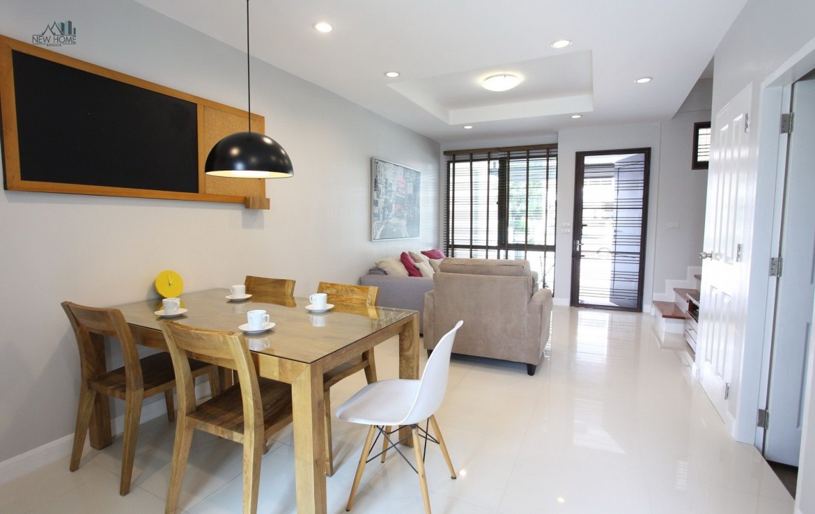 Pet friendly Townhouse rent 3 bedroom New Home Bangkok