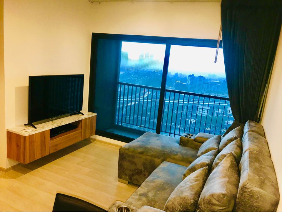 Unblock View Large Balcony 2 Bedroom Condo Rent Phrakhanong