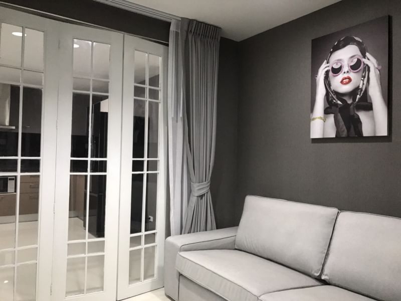 Classic Style Family 3 Bedroom Condo Rent Phromphong