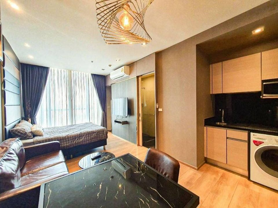 Beautiful 1 Bedroom Studio Condo Rent Phromphong