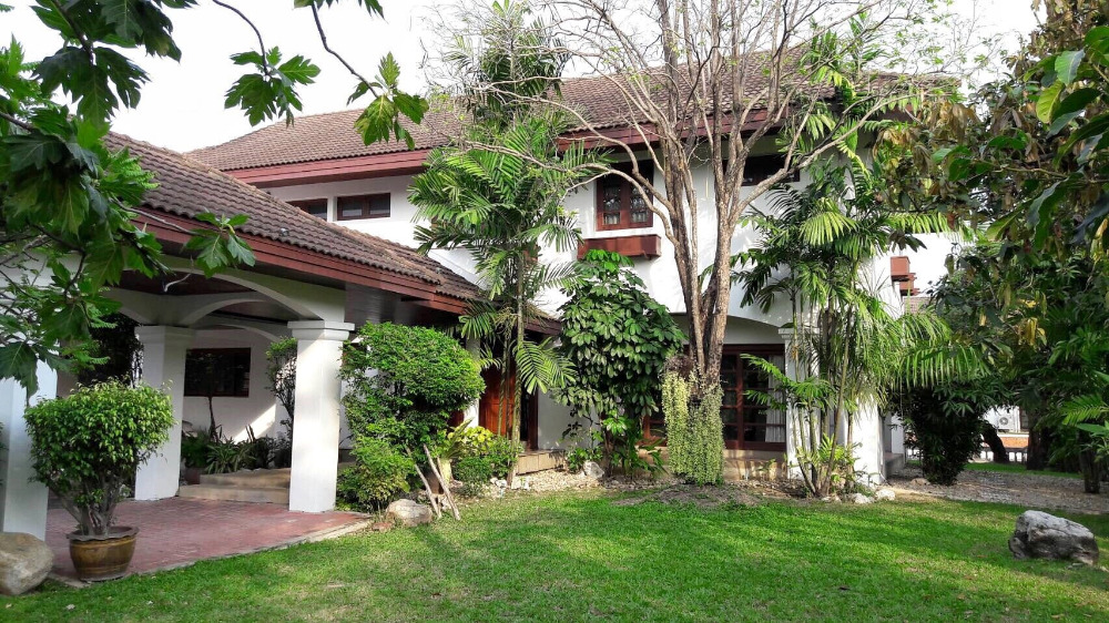Pet Friendly House 2 Storey 4 Bedroom Rent Lakeside Bangna