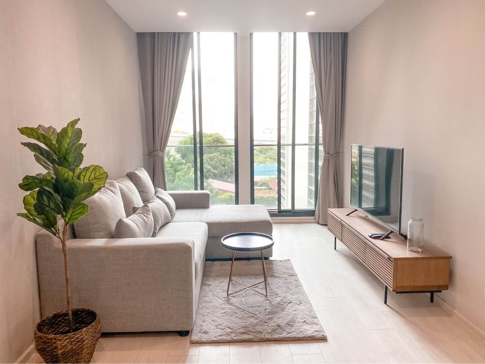 Luxury 1 Bedroom for Rent / Sale Closed BTS Ploenchit