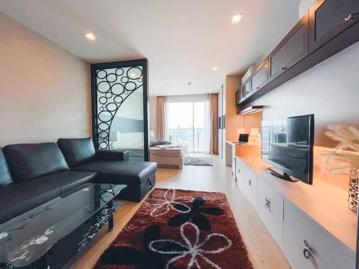Large Studio room on High floor for Rent BTS Pra Khanong