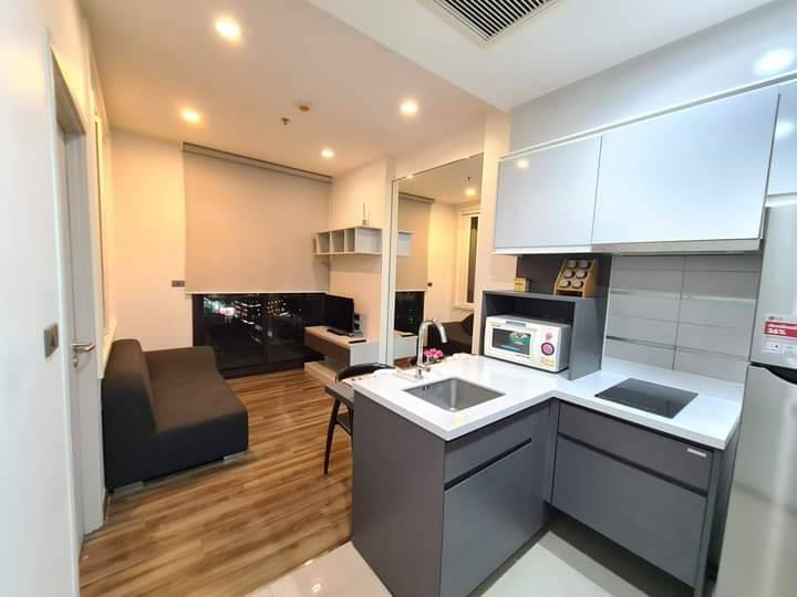 Fully Furnished 1 Bedroom Condo Rent Phrakhanong