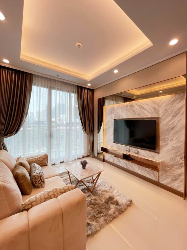 Beautiful 1 Bedroom Condo Sale with Tenant Phromphong