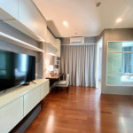 Fully Furnished & Newly renovated 1 Bedroom Condo Sale Thonglor