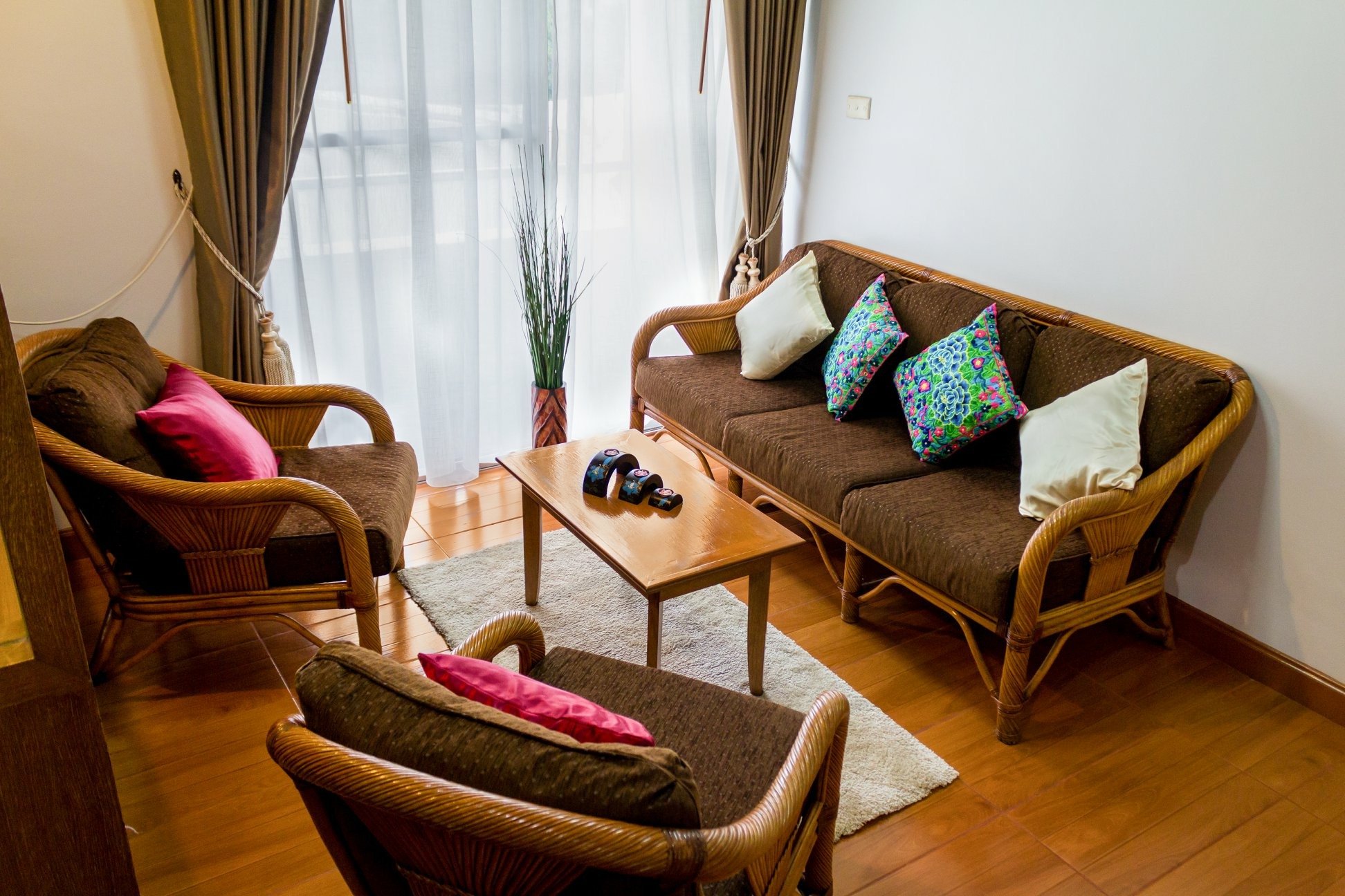 Fully furnished 2 Bedroom Low rise Condo Rent Phrongphong