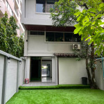 Town House/Home Office 4-Storey 4 Bedroom Rent Sukhumvit Soi 49