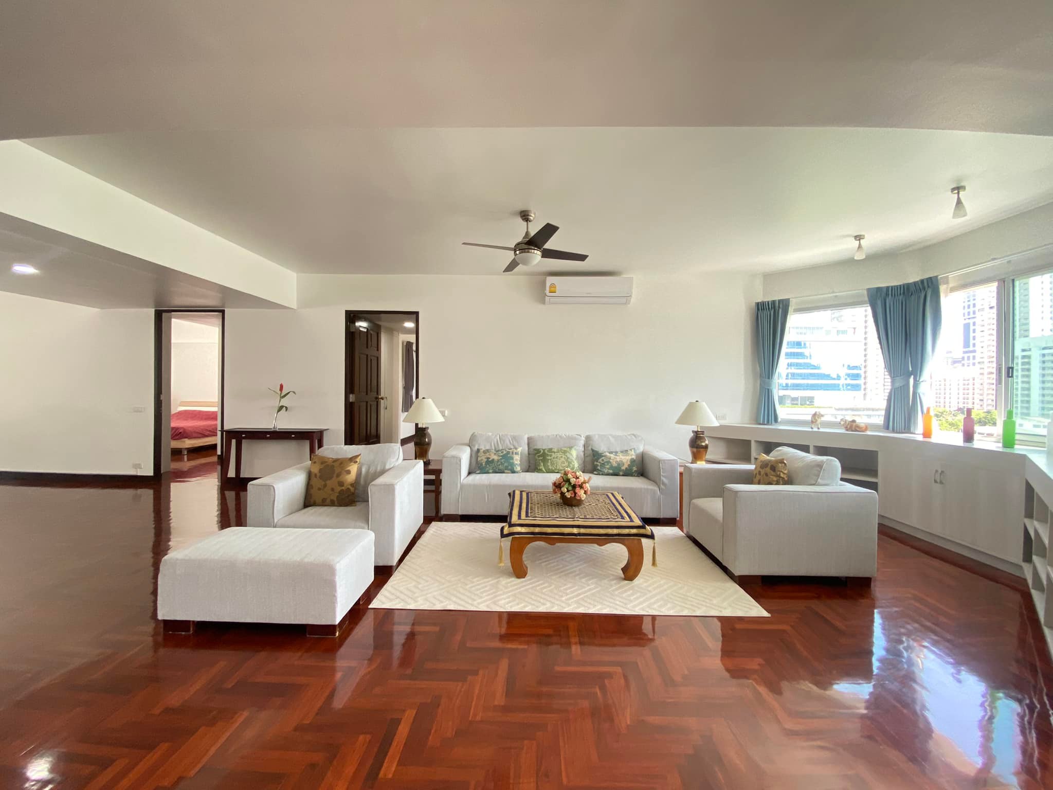 Pet friendly Apartment 3 bedroom in Promphong Area