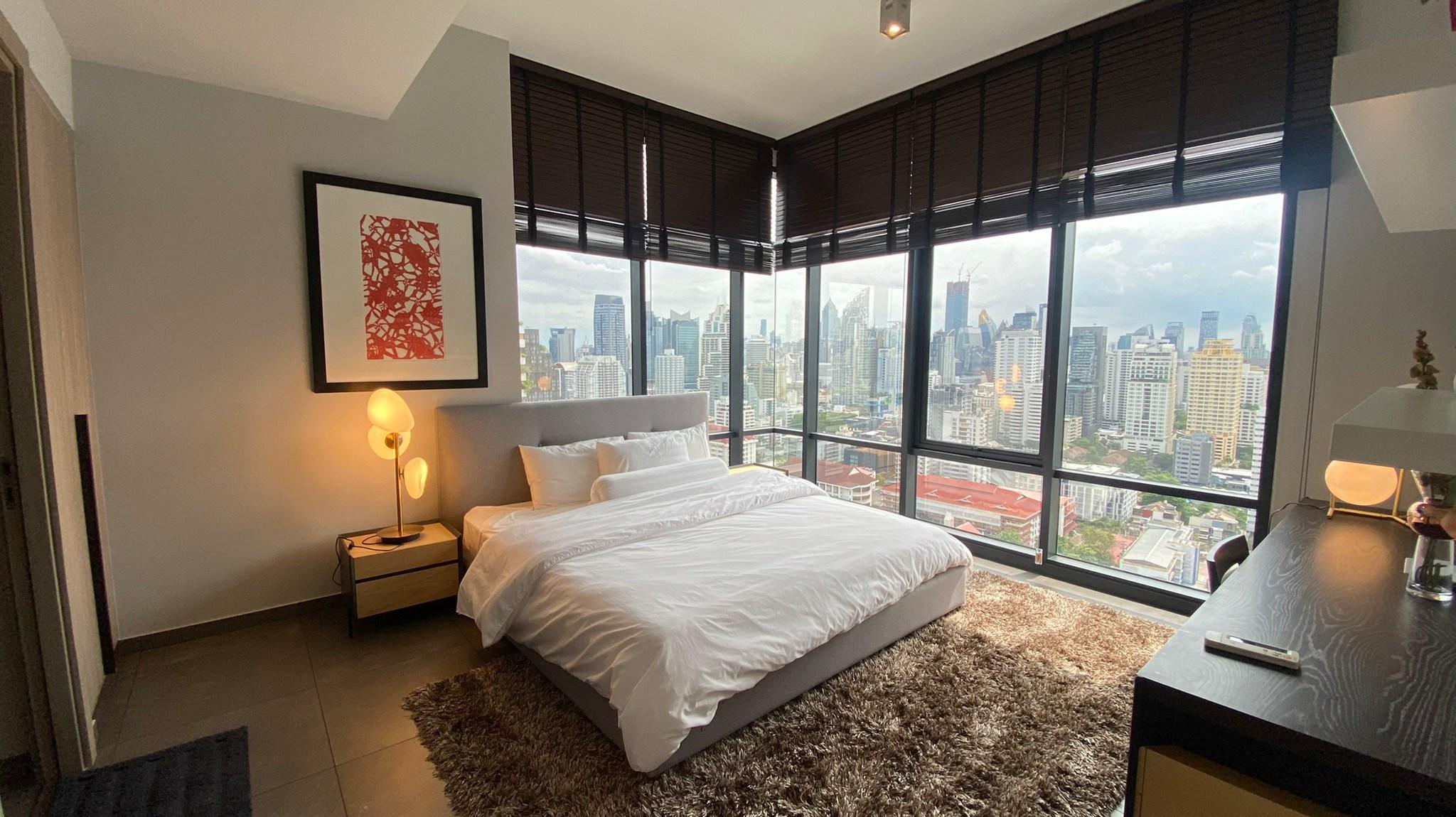 Luxury 2 bedroom Condo for rent in Asoke