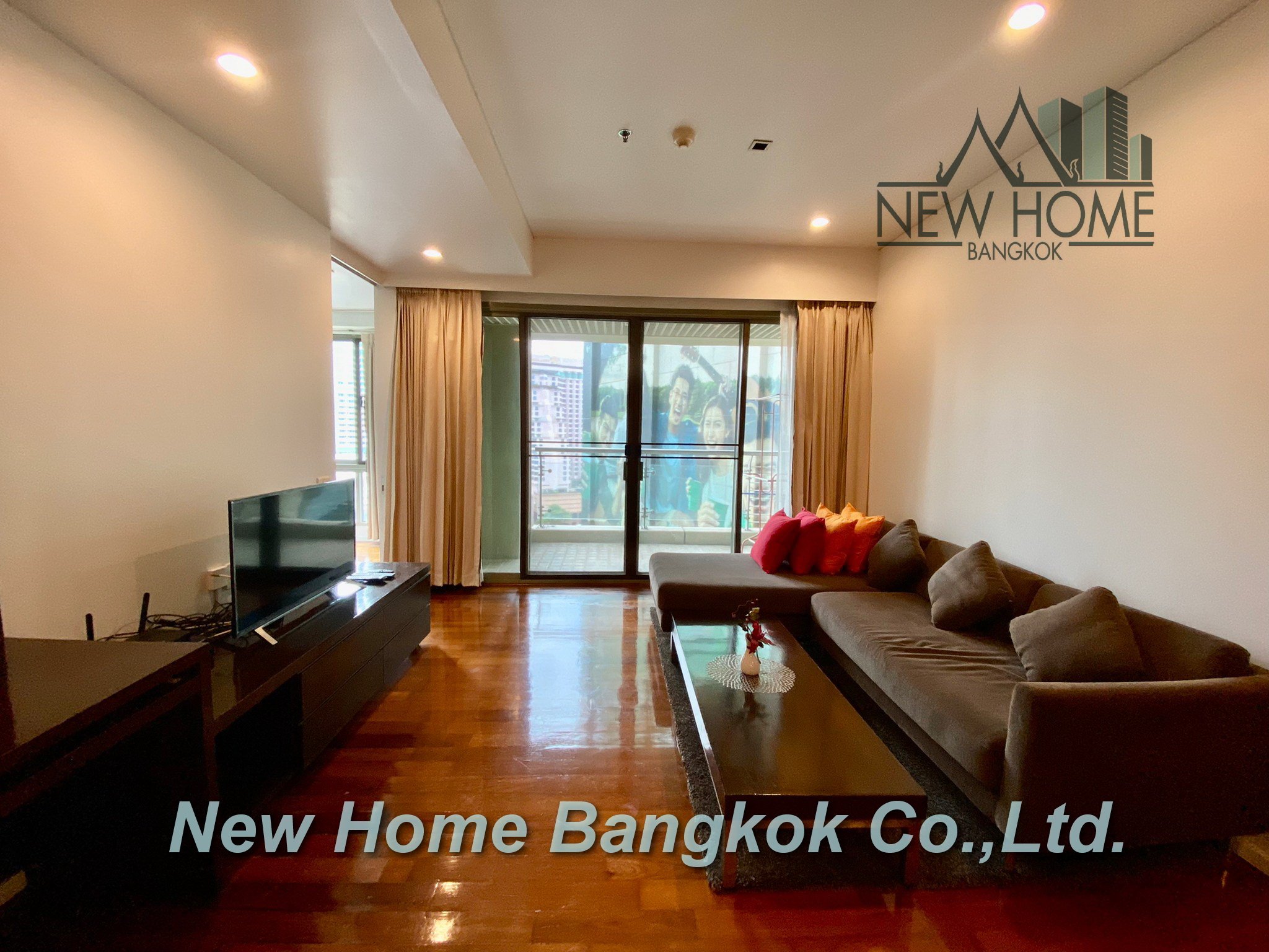 Pet Friendly 2 bedroom City View for Rent Asoke
