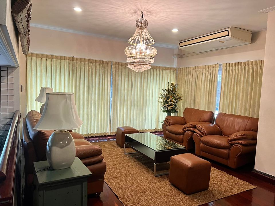 Pet Friendly Townhouse 4 Bedrooms For Rent Thonglor
