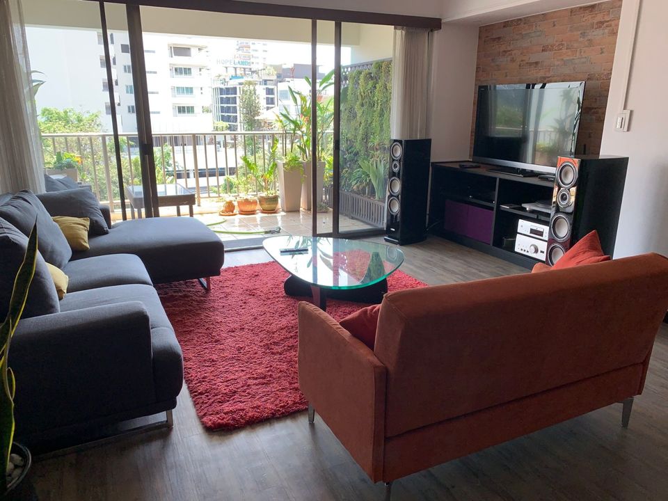 Newly Renovate Large 3 Bedroom Condo Rent Nana
