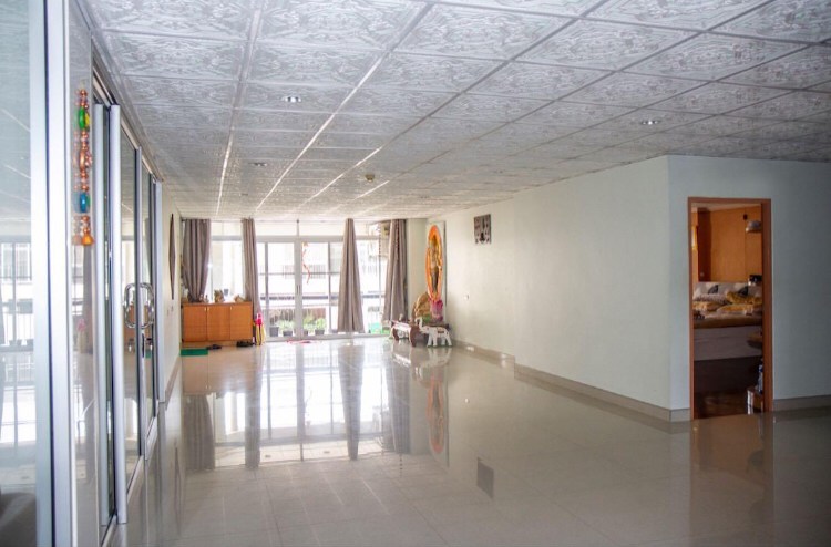 Prime Area 4 Bedroom Condo for SALE Sukhumvit Soi 49