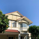 House with Large Garden Area 4 Bedroom For Rent/Sale Watcharaphol