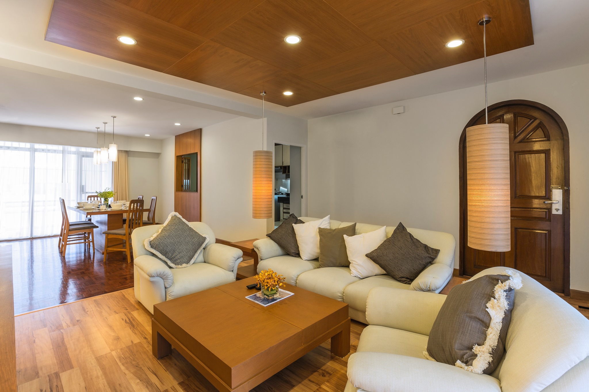 Beautiful 2 Bedroom Apartment for Rent in Soi Nailert near BTS Ploechit