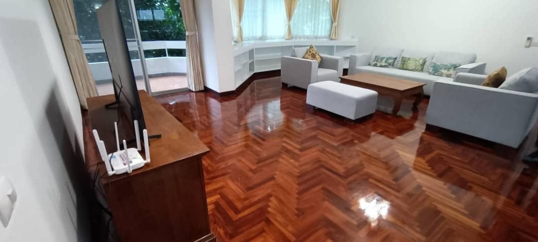 Pet friendly 3 Bedroom In Promphong Available For Rent