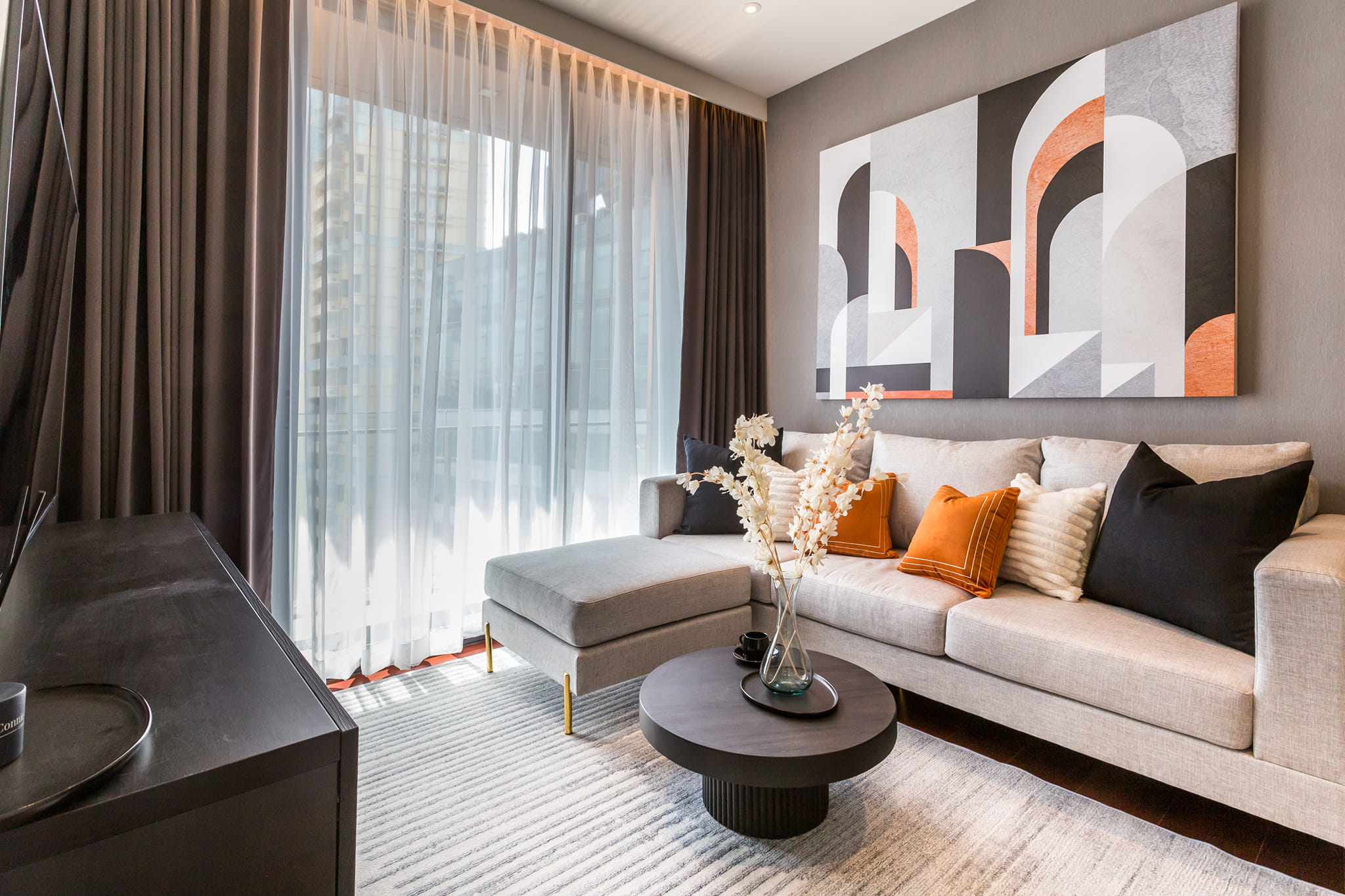 Unblock View Luxury1 Bedroom with Balcony Condo for Sale / Rent Thonglor