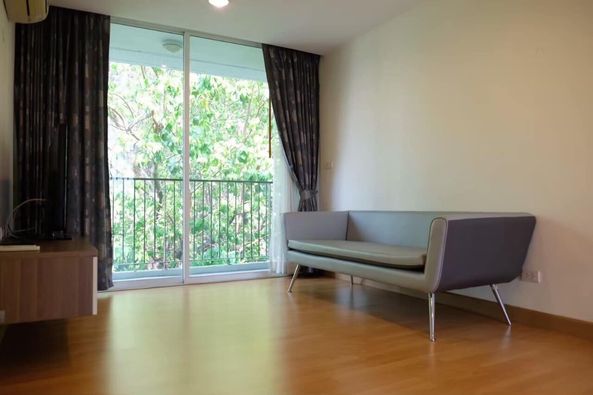 Riverfront Condo 2 Bedroom for Sale Charoen Nakhon