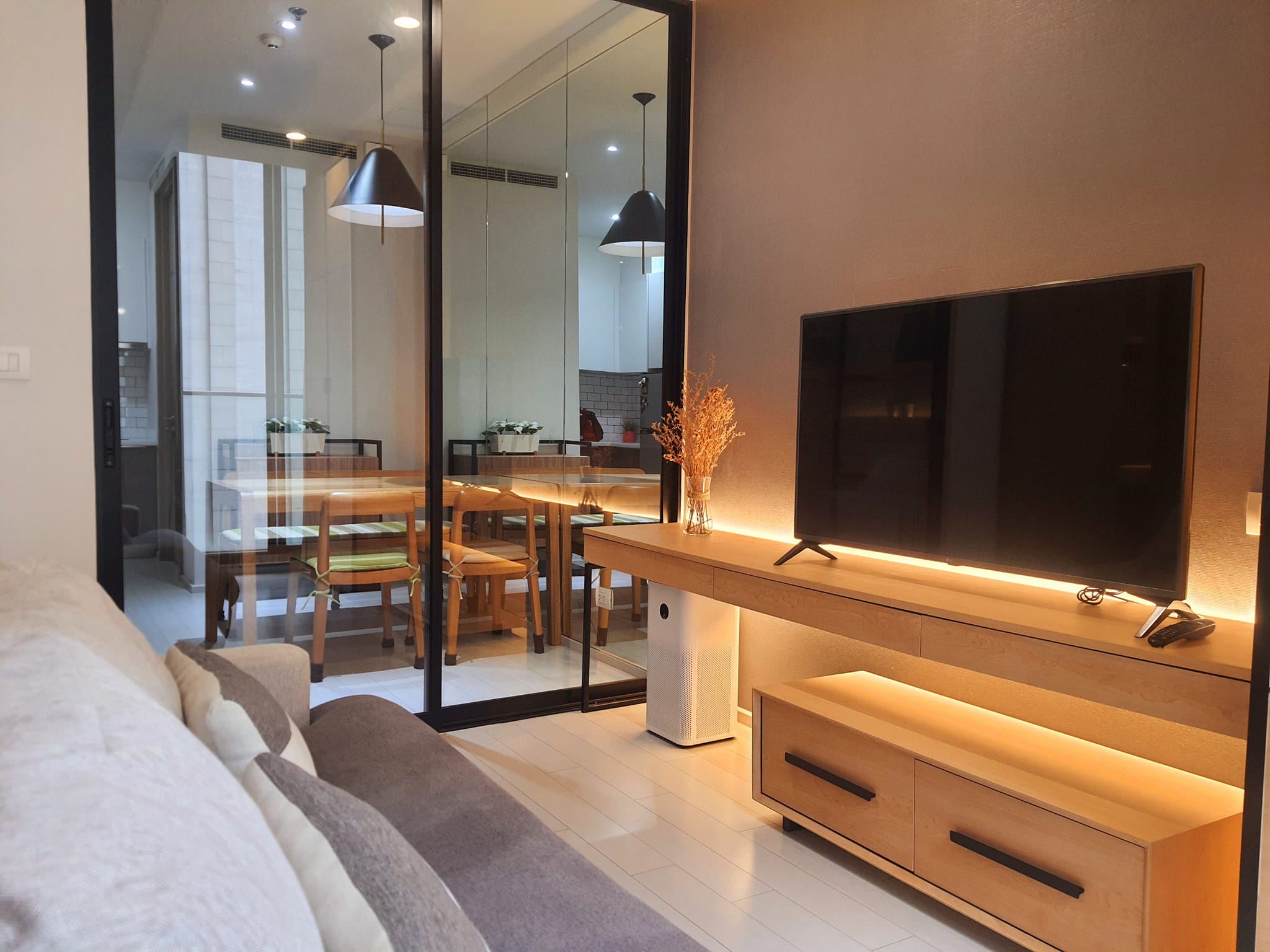 Private Lift 1 Bedroom Condo For Rent Ploenchit