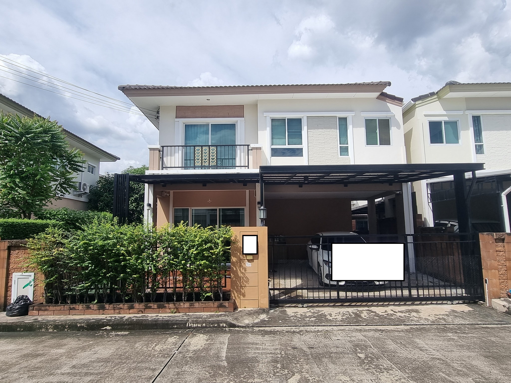 Single House 3 Bedroom for Sale Srinakharindra