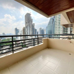 Modern Style 3 Bedroom Condo For Rent Phromphong