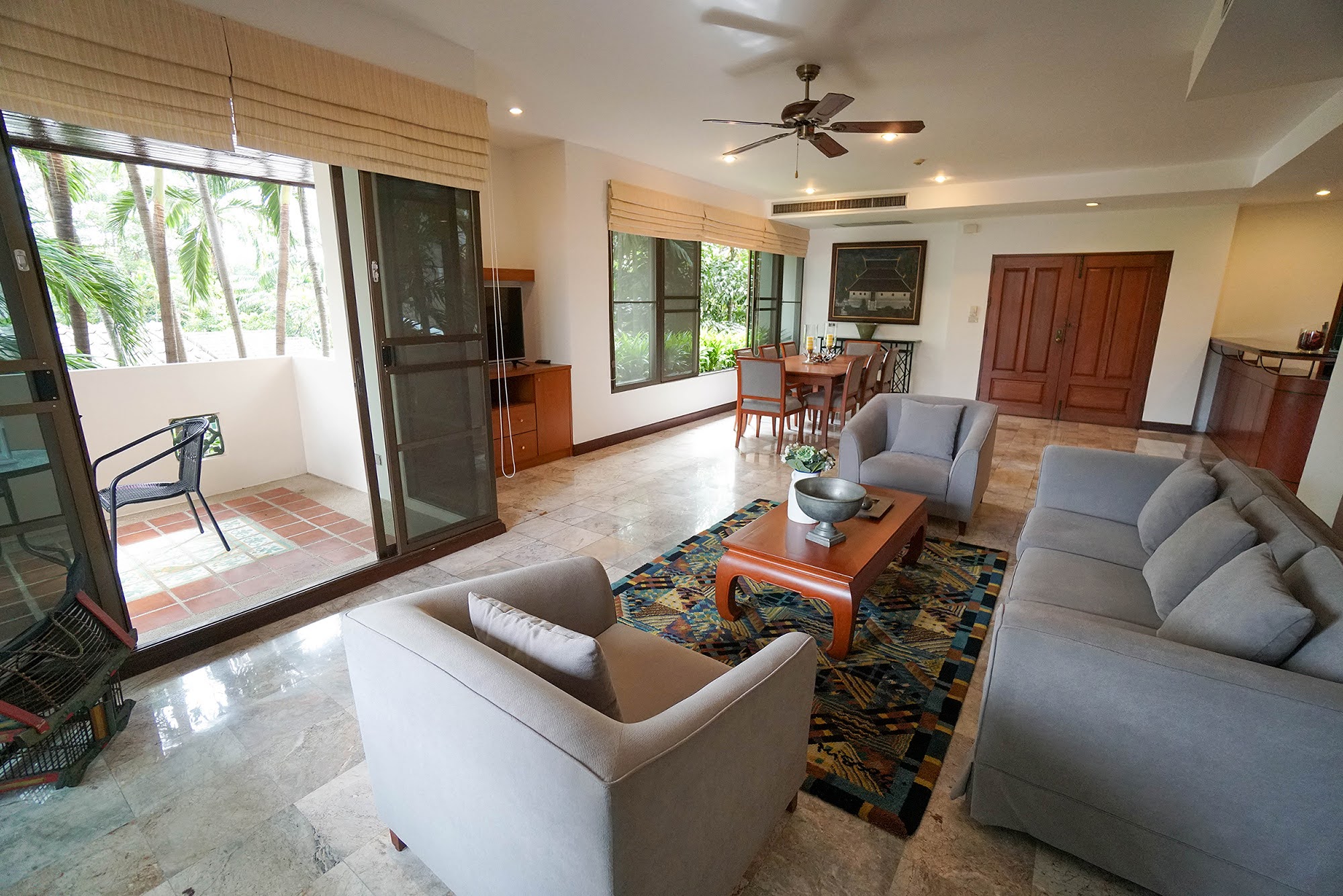 Exclusive Cozy and Homely Low Rise 3 Bedroom Apartment For Rent Thonglor