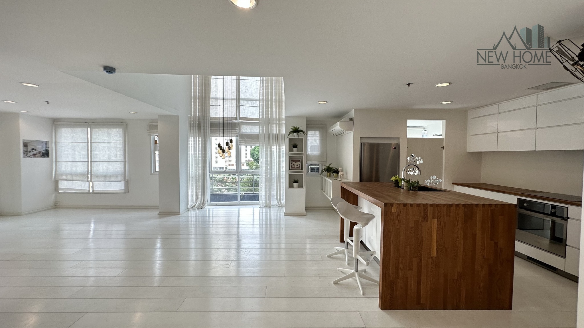 Newly Renovated Penthouse 3 Bedroom for Sale Sukhumvit 24