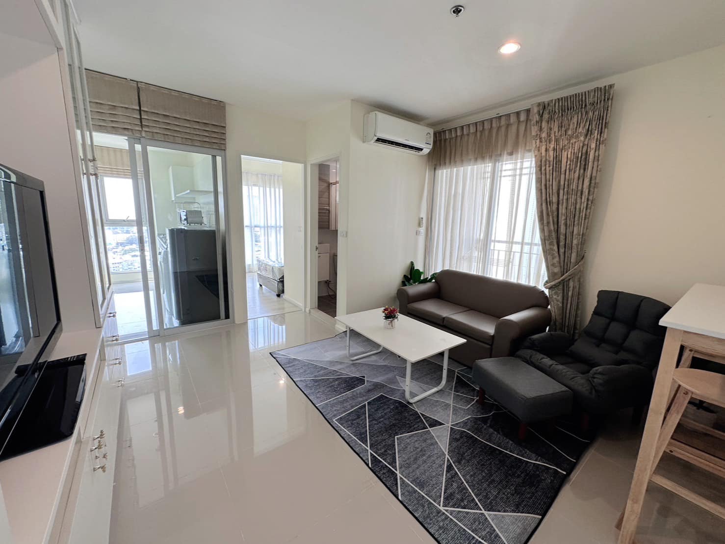 Nice View 2 Bedroom Condo For Rent Phrakhanong Near BTS