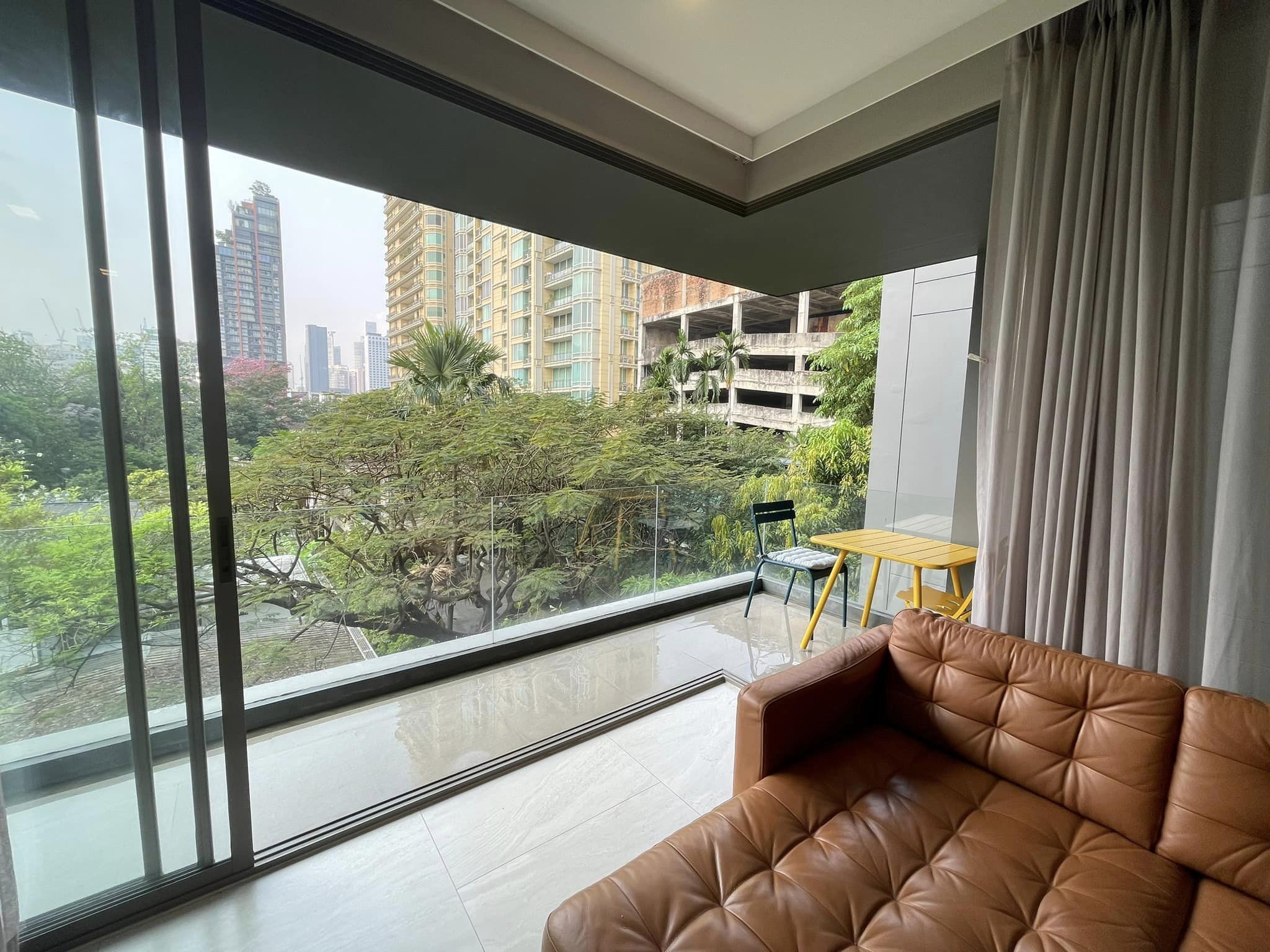 Garden View Luxury 2 Bedroom Condo For Sale / Rent Phromphong