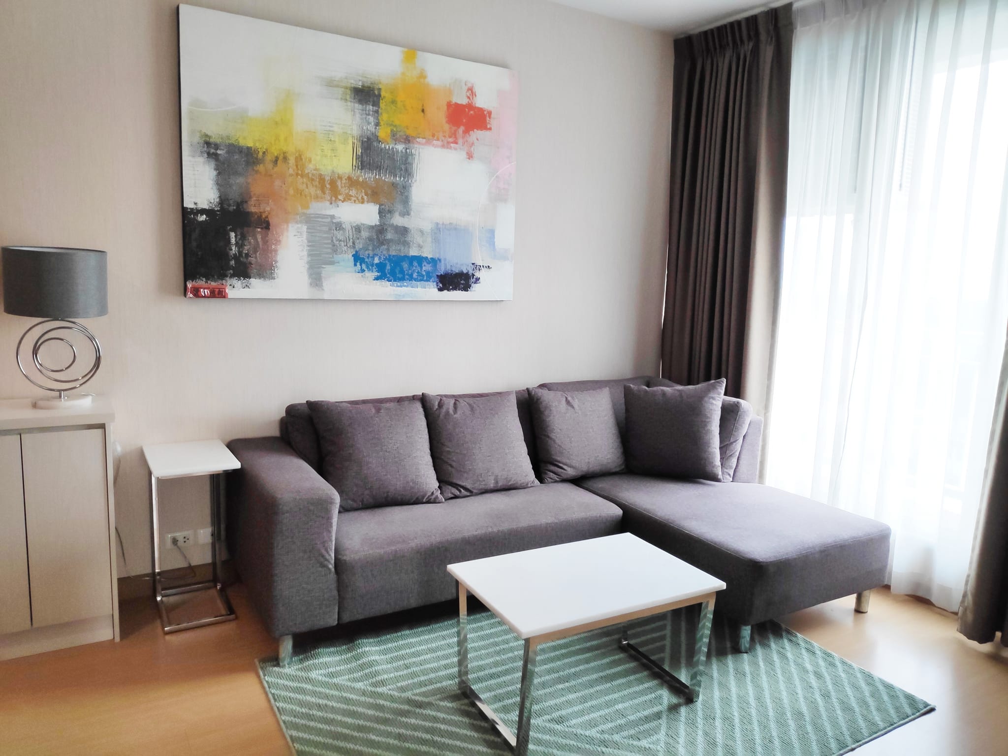 Spacious 2 Bedroom Condo For Rent Ekkamai