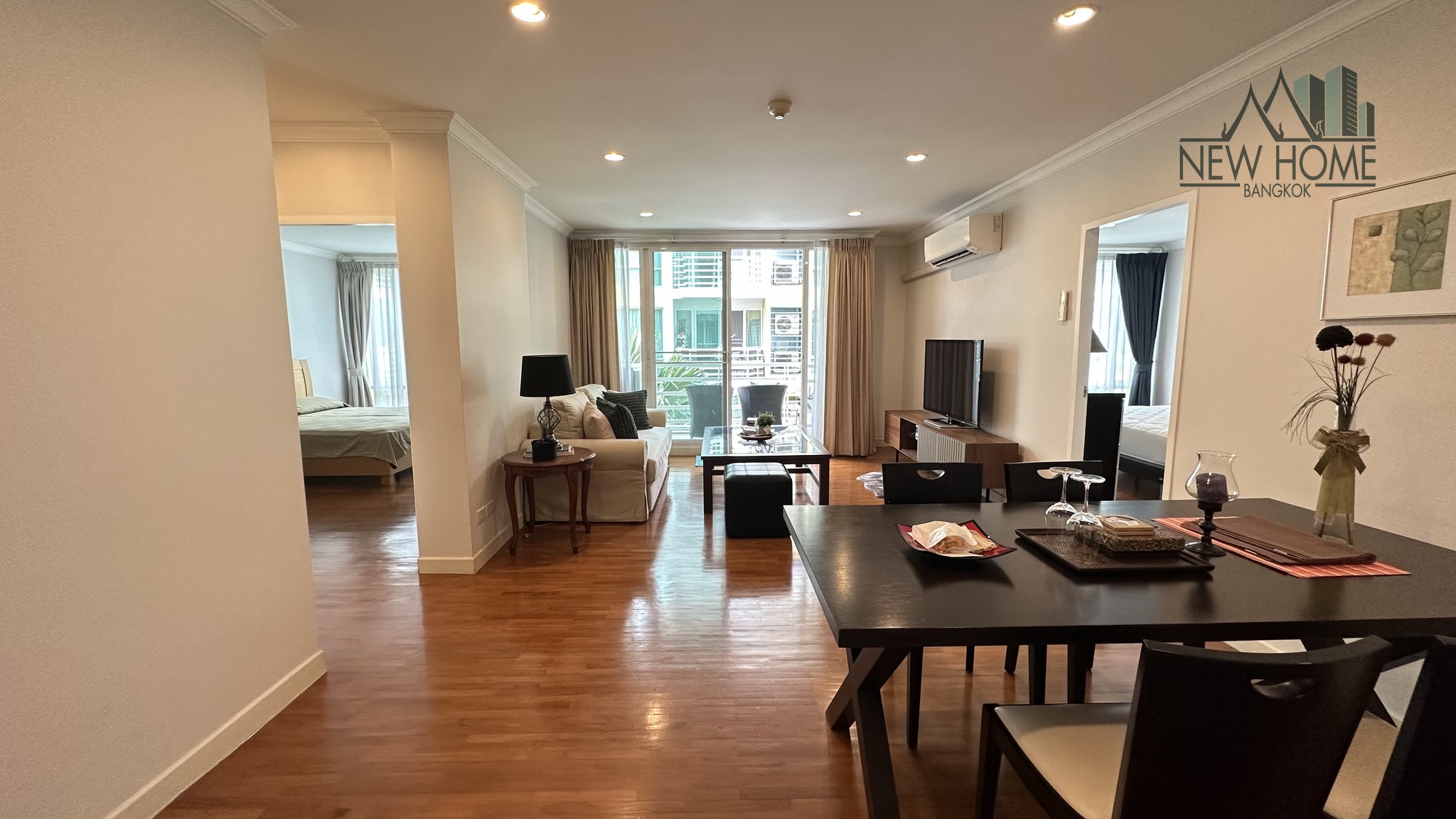 Beautiful and Cozy Style 2 Bedroom Condo for Rent Nana-Asoke