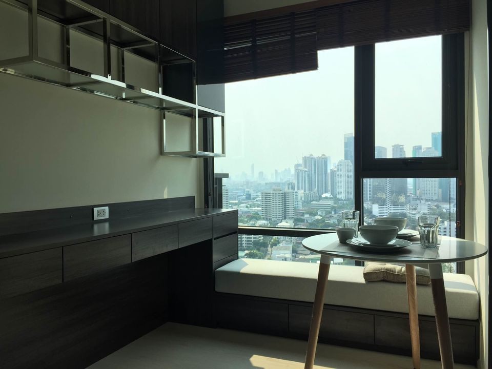 City View 1 Bedroom Top Floor Condo For Sale / Rent Thonglor