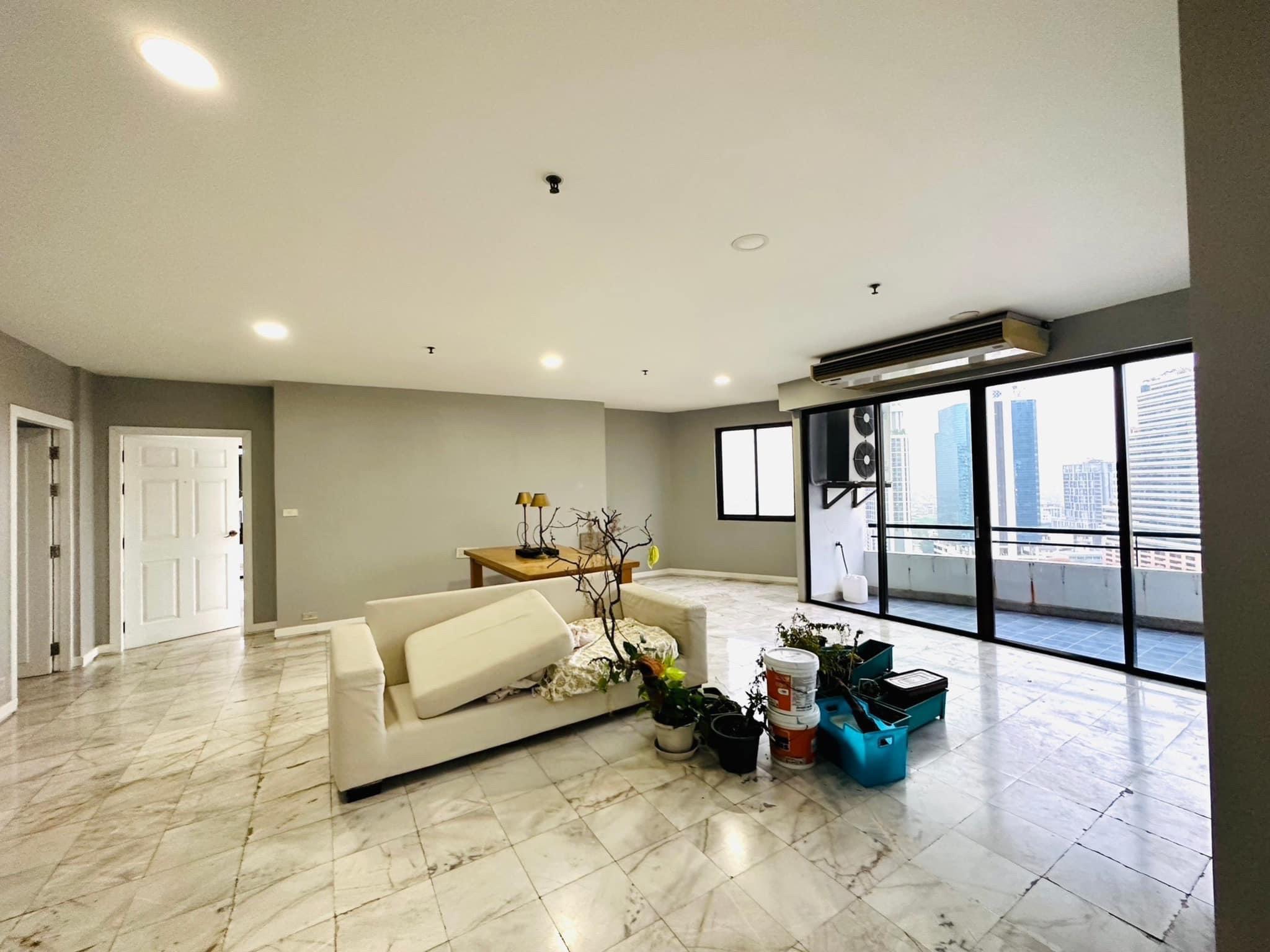 Panorama View with Private Lift 4 Bedroom Condo for Rent Thonglor