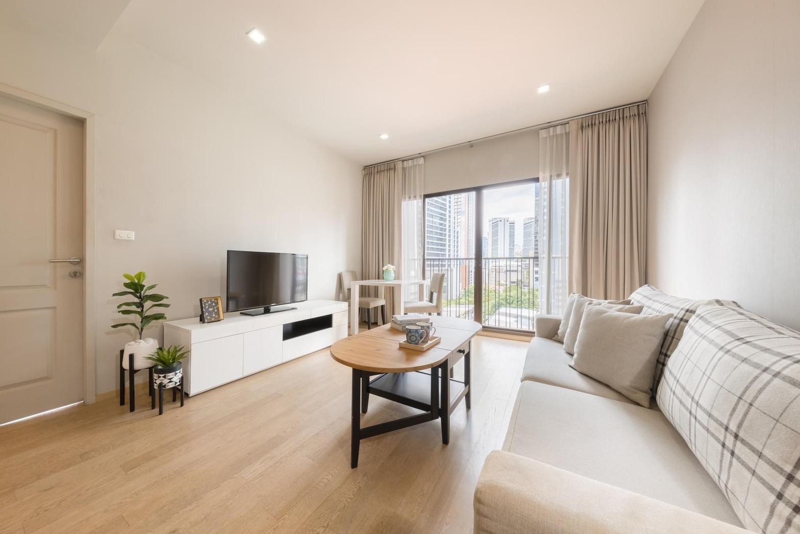 City view Beautiful spacious 1 Bedroom Condo Rent / Phromphong Near BTS