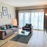 Beautiful & Bright with unblocked View 2 Bedroom Condo for Rent Ekkamai