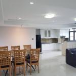 Spacious 3 Bedroom Condo for Rent Phromphong