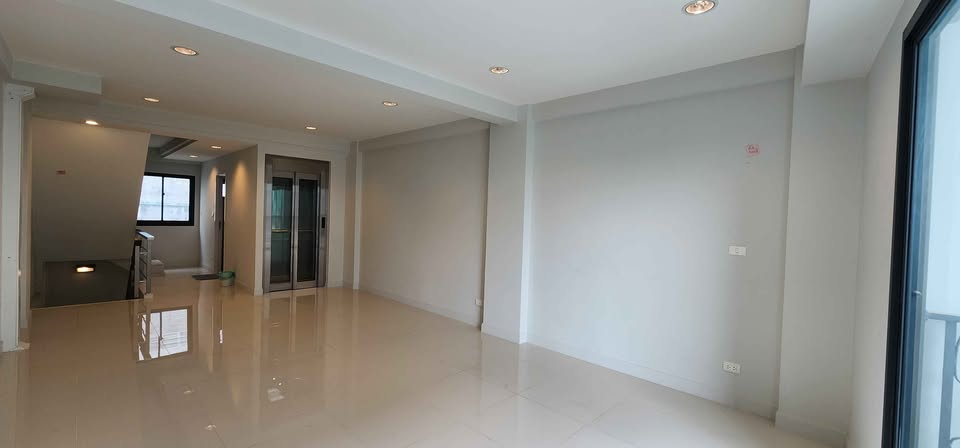 491354024_10162594573008518_7895803889338556677_n