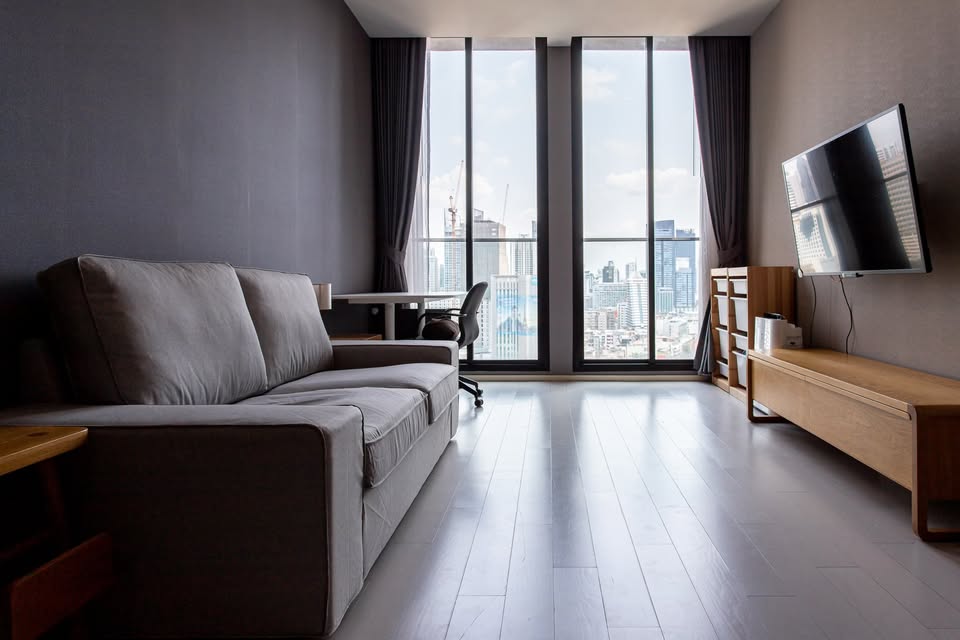 Unblock View Cozy Style 1 Bedroom Condo with Private Elevator For Rent Ploenchit