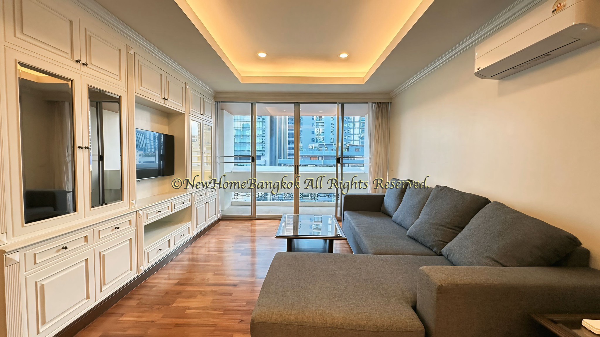 Spacious 3 Bedroom Condo at Nana area