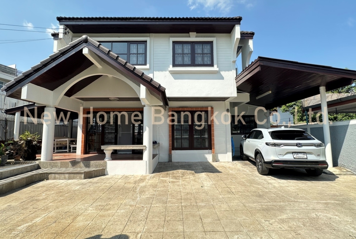 Single House 2 Storey for Rent in Soi Onnut