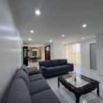 Luxury condo 3 bedrooms for rent in the heart of Bangkok 39 suites Condo